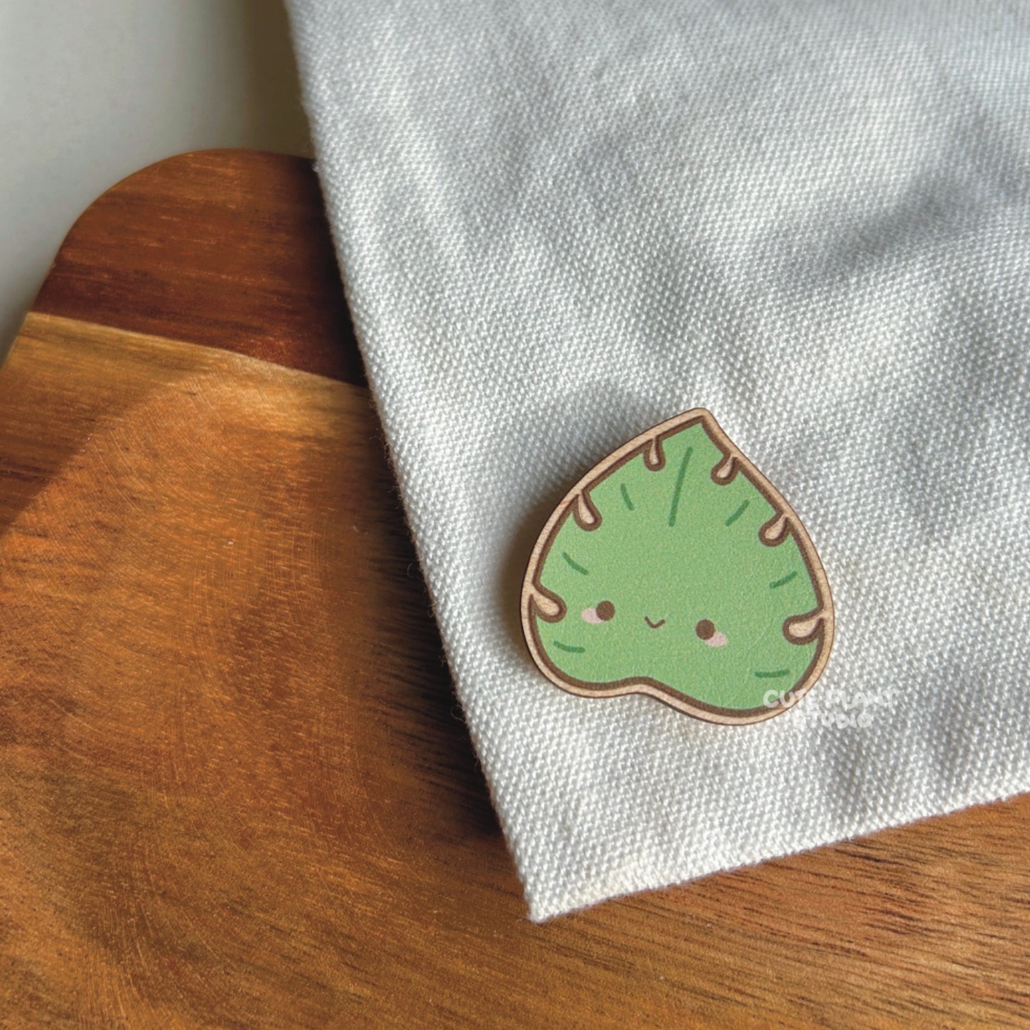 Classic Monstera Wooden Pin