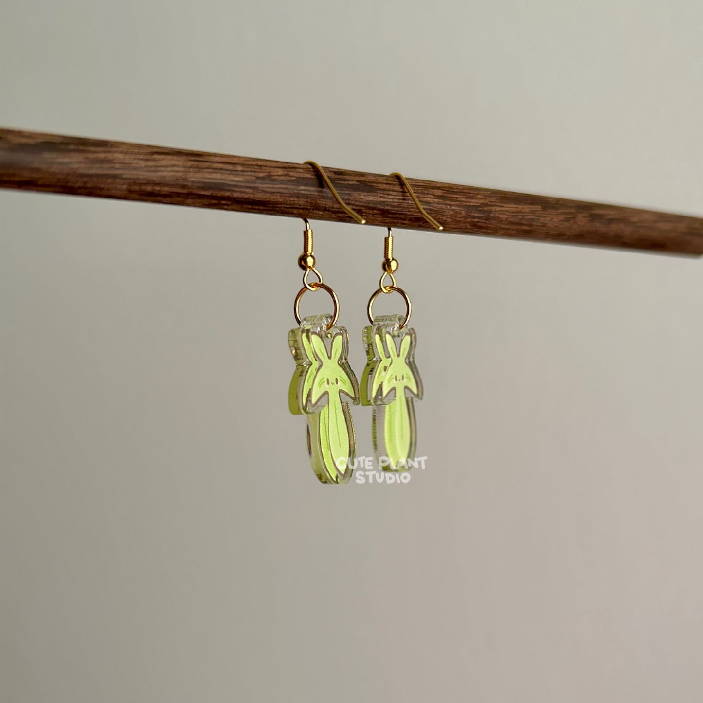 Philodendron Green Earrings